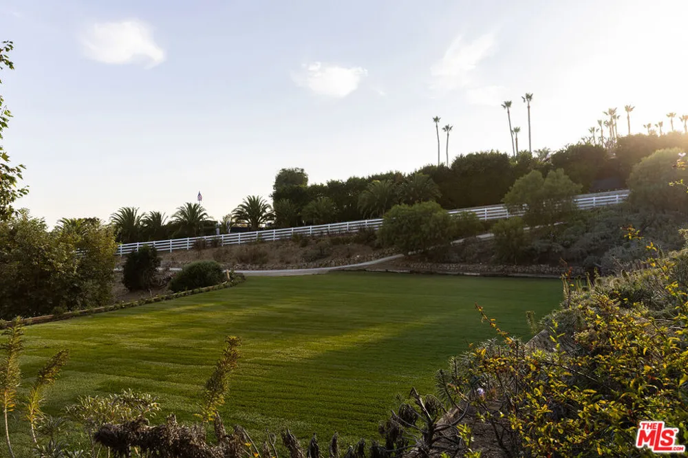 5944 Cavalleri Road Malibu, CA 90265