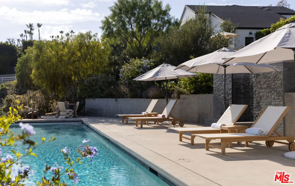 5944 Cavalleri Road Malibu, CA 90265
