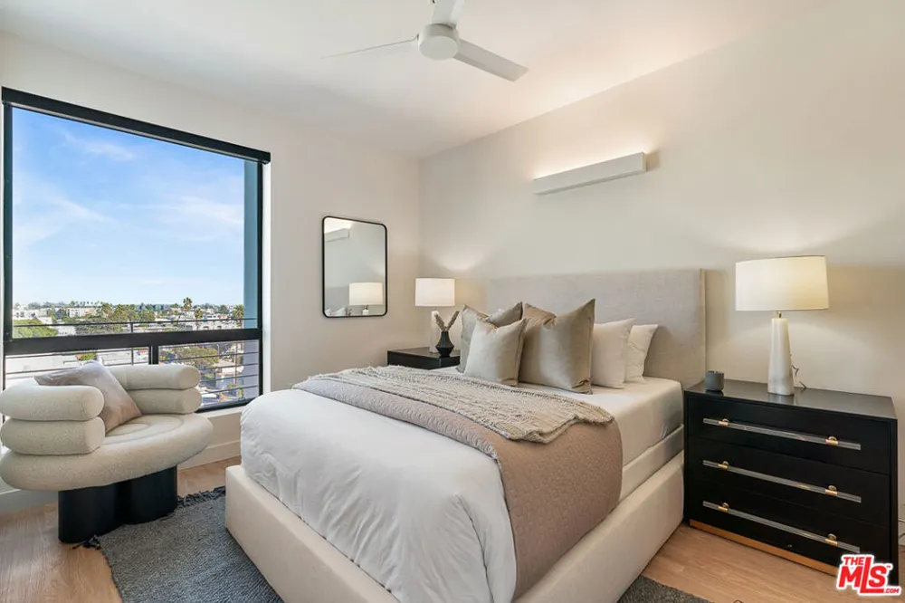 3688 Overland Avenue #416 Los Angeles, CA 90034