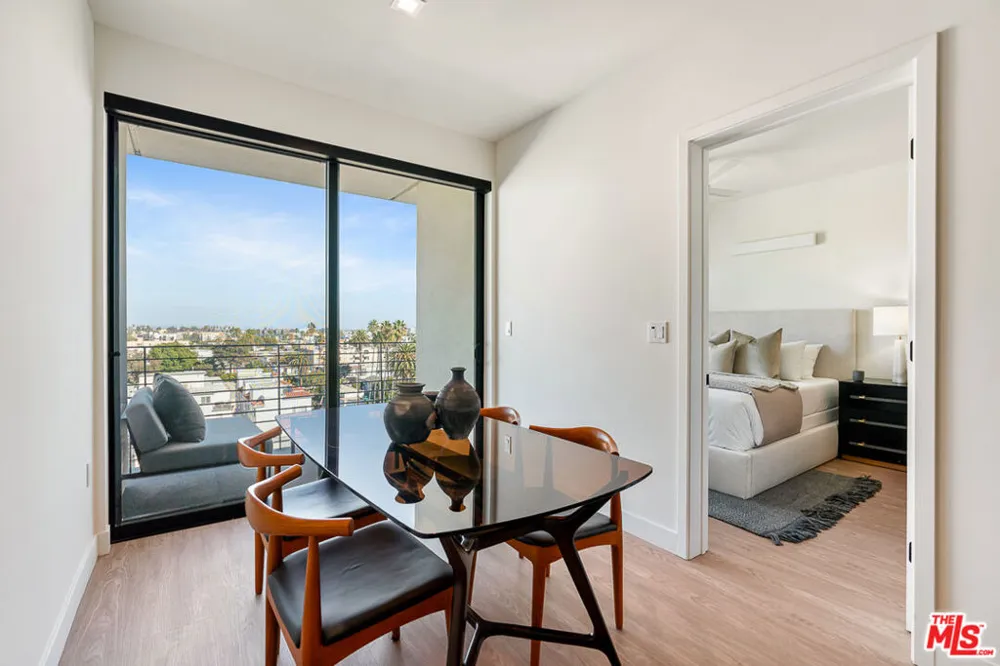 3688 Overland Avenue #416 Los Angeles, CA 90034