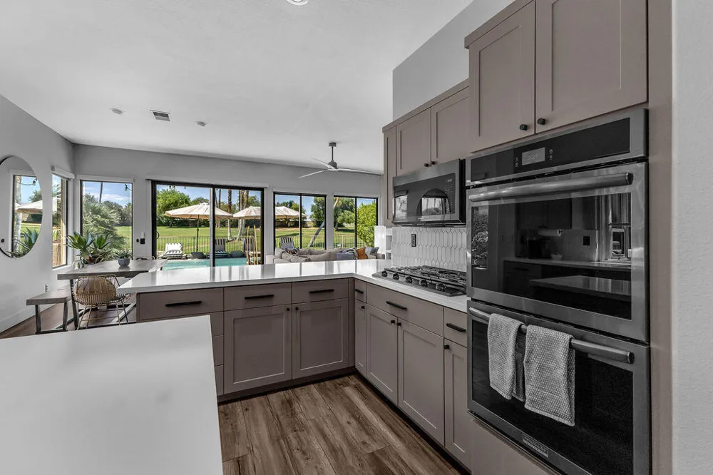93 Kavenish Drive Rancho Mirage, CA 92270