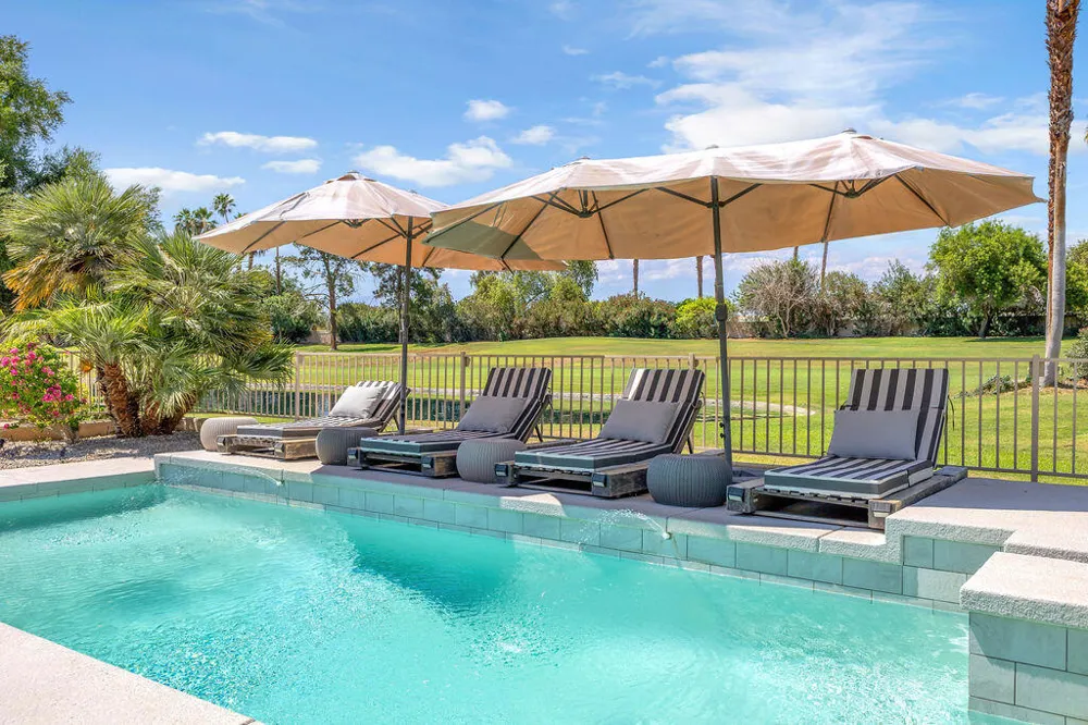 93 Kavenish Drive Rancho Mirage, CA 92270