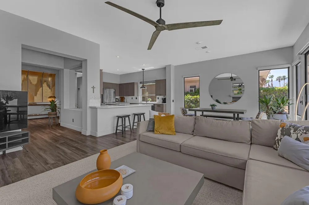 93 Kavenish Drive Rancho Mirage, CA 92270