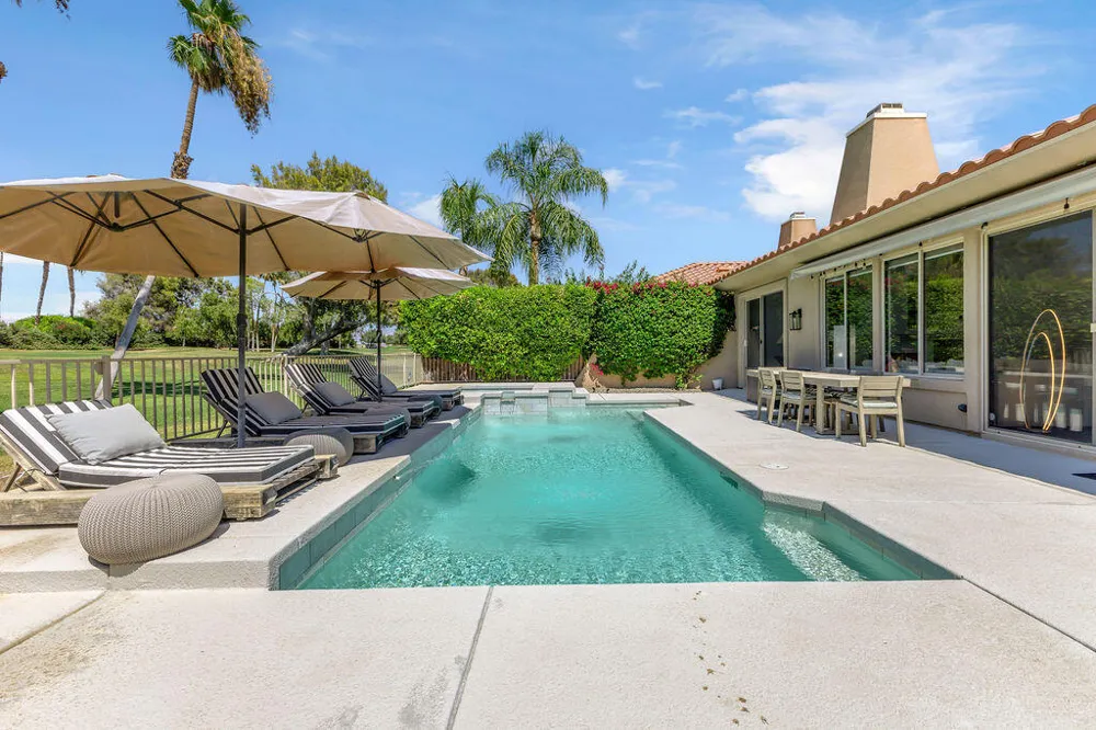93 Kavenish Drive Rancho Mirage, CA 92270