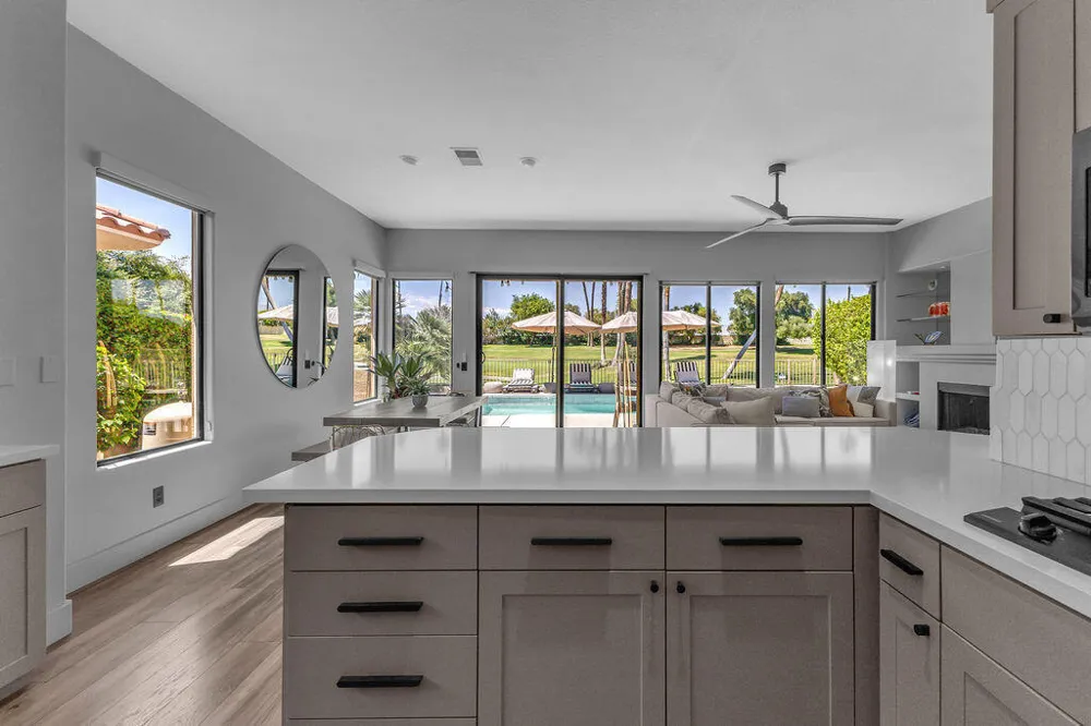 93 Kavenish Drive Rancho Mirage, CA 92270