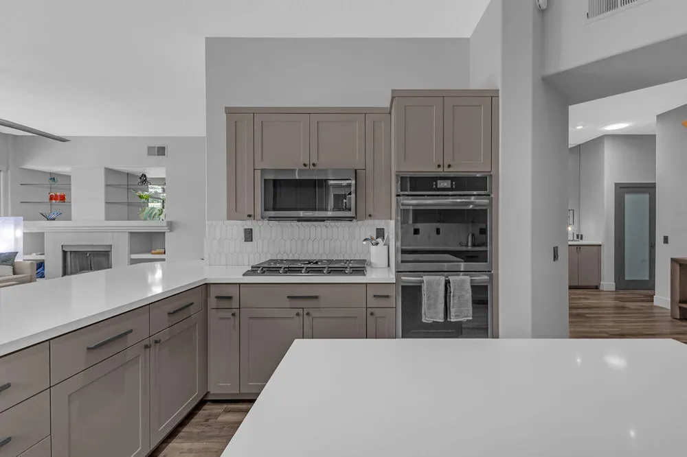 93 Kavenish Drive Rancho Mirage, CA 92270