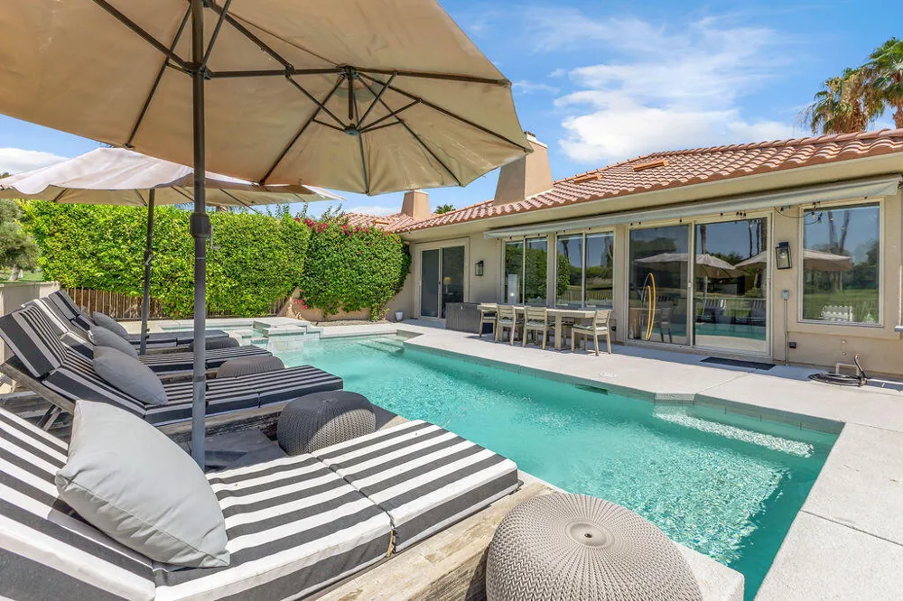 93 Kavenish Drive Rancho Mirage, CA 92270