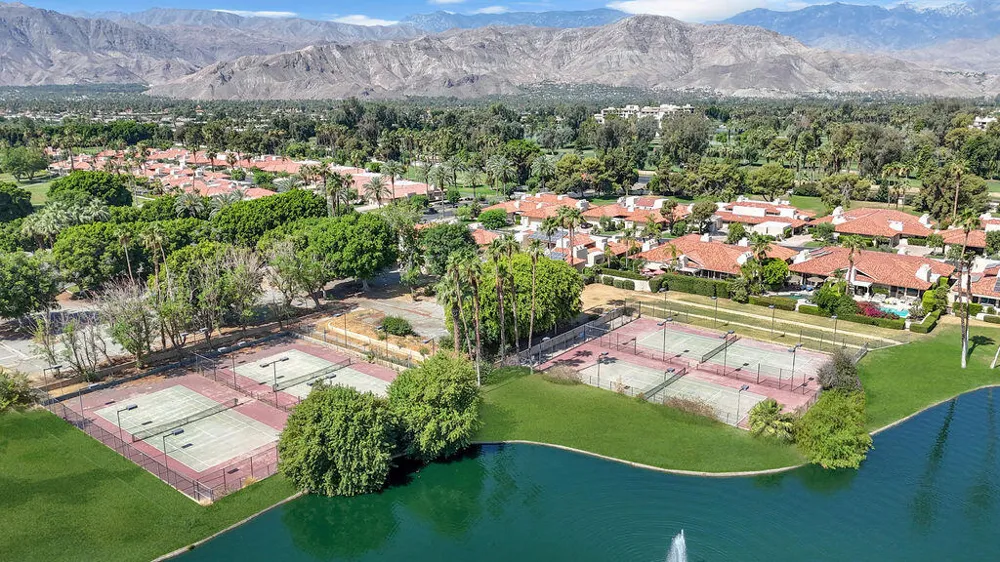 93 Kavenish Drive Rancho Mirage, CA 92270