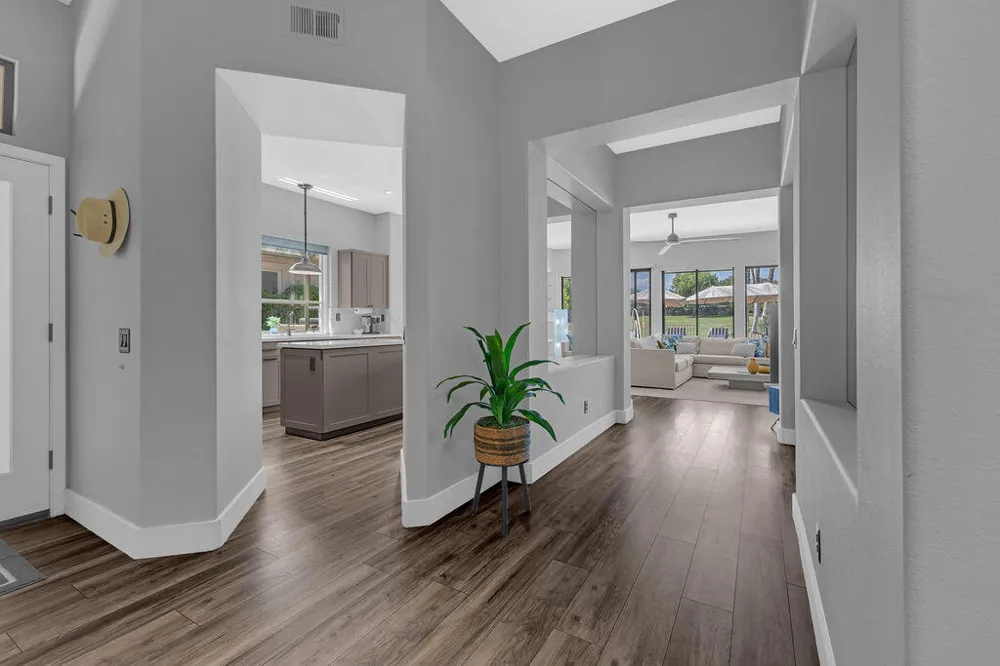 93 Kavenish Drive Rancho Mirage, CA 92270
