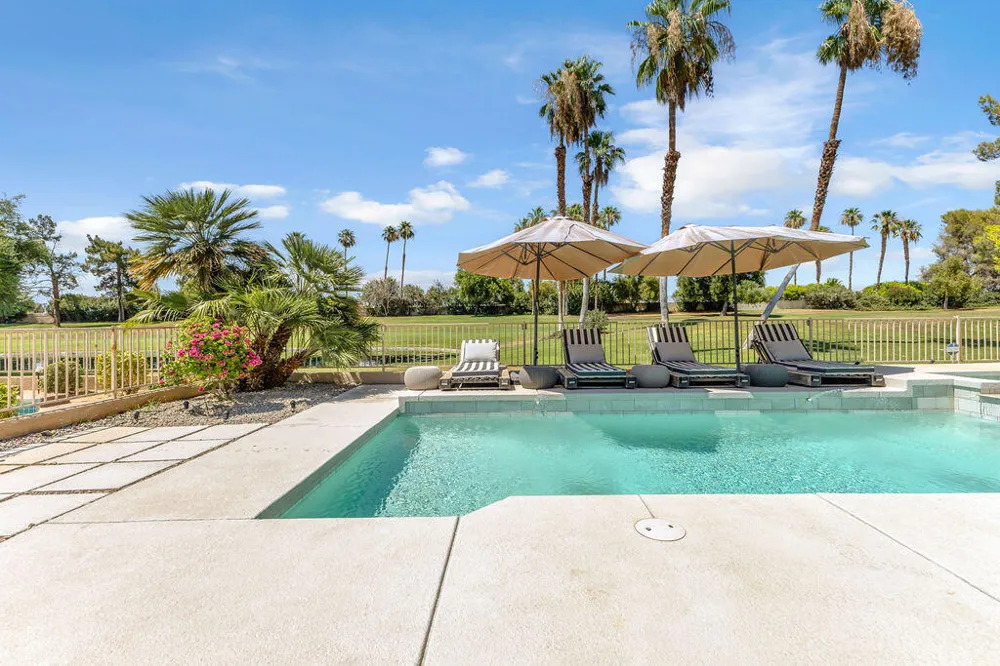 93 Kavenish Drive Rancho Mirage, CA 92270