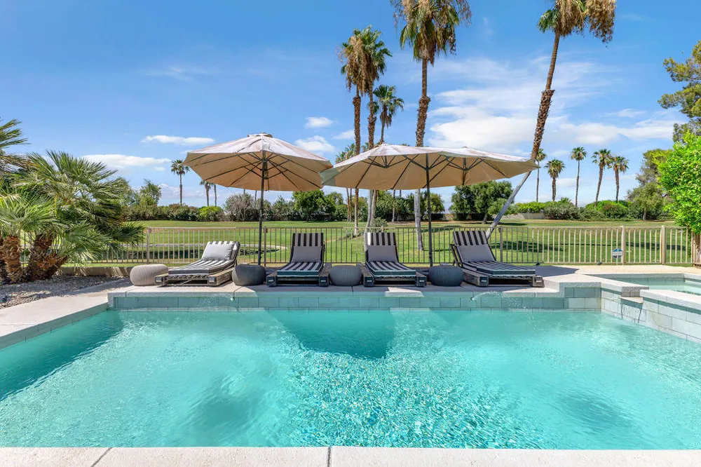 93 Kavenish Drive Rancho Mirage, CA 92270