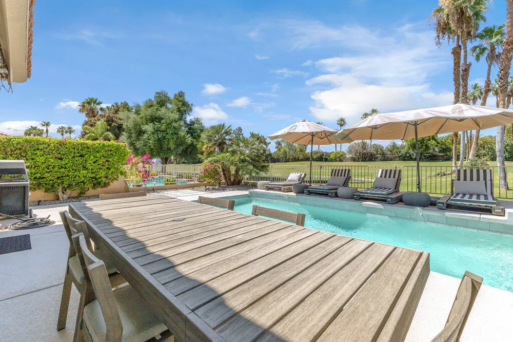 93 Kavenish Drive Rancho Mirage, CA 92270