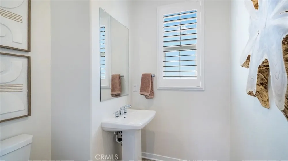3218 Sprout Paseo Ontario, CA 91761
