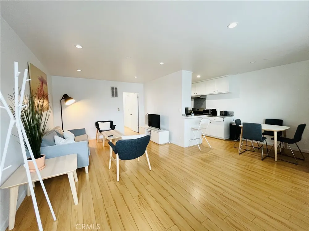 3864 Inglewood Boulevard #7 Mar Vista, CA 90066