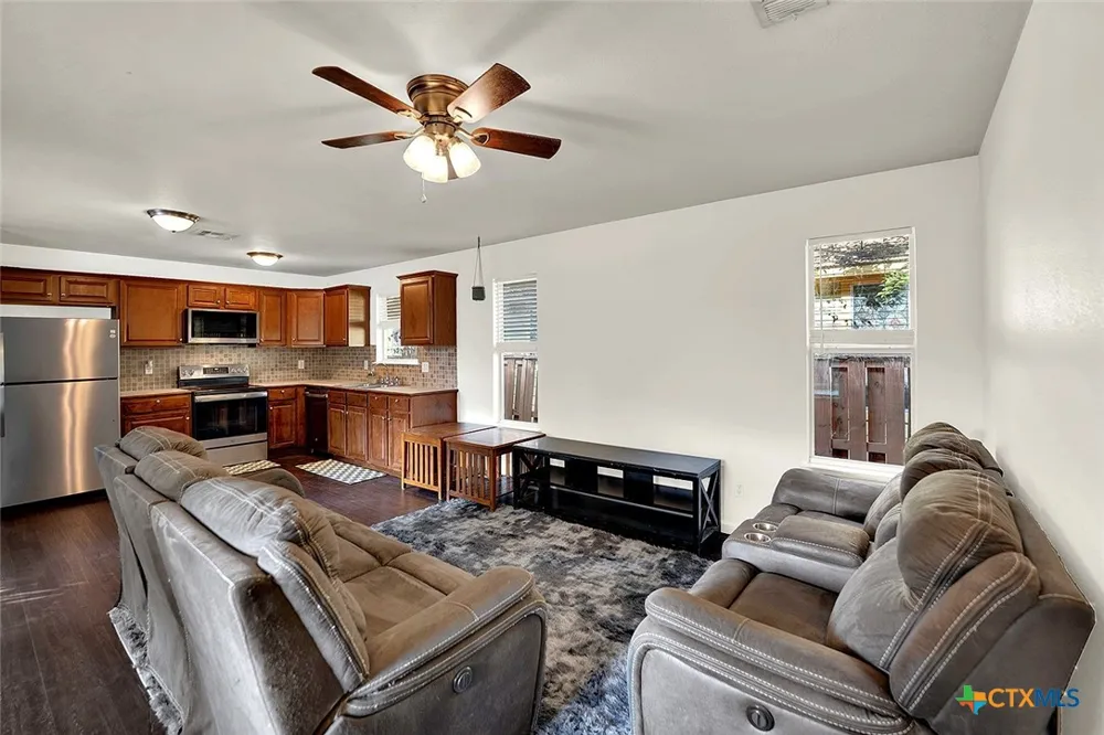 301 Armstrong Street San Marcos, TX 78666