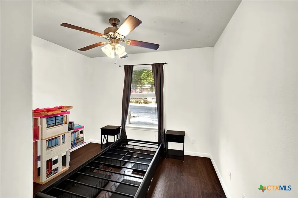301 Armstrong Street San Marcos, TX 78666