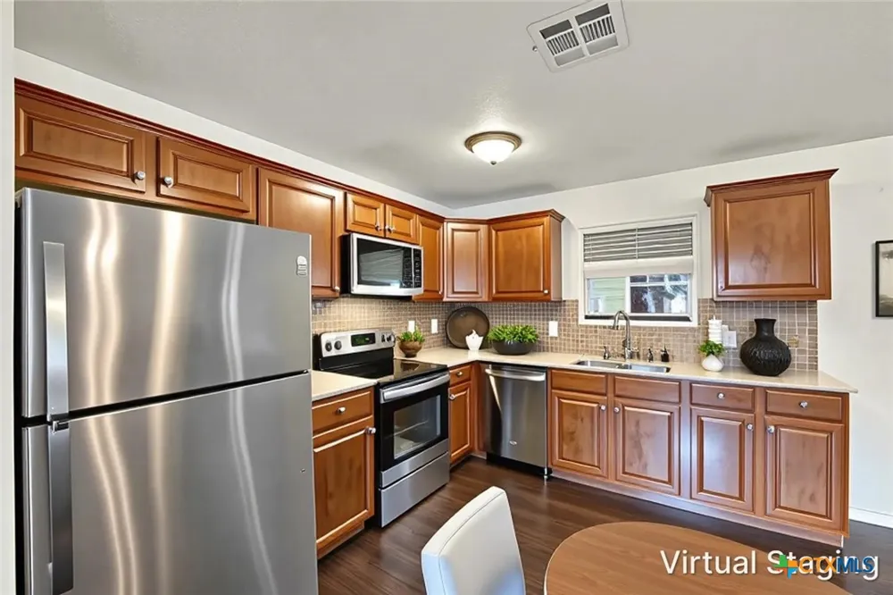 301 Armstrong Street San Marcos, TX 78666