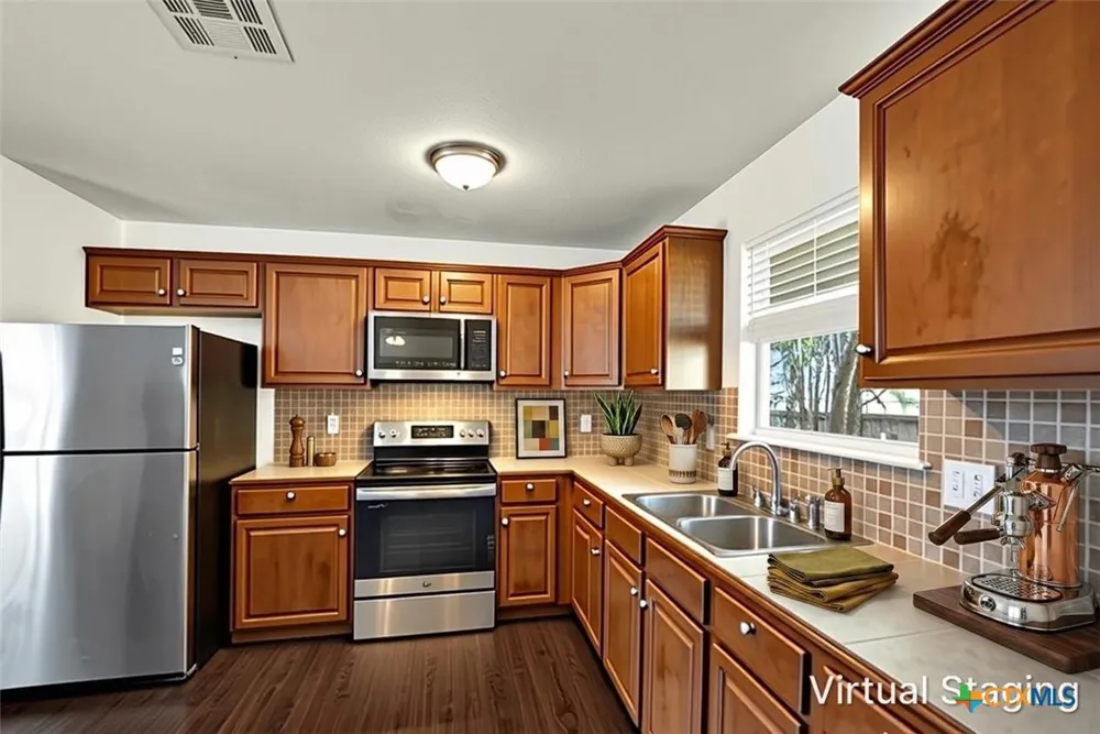 301 Armstrong Street San Marcos, TX 78666