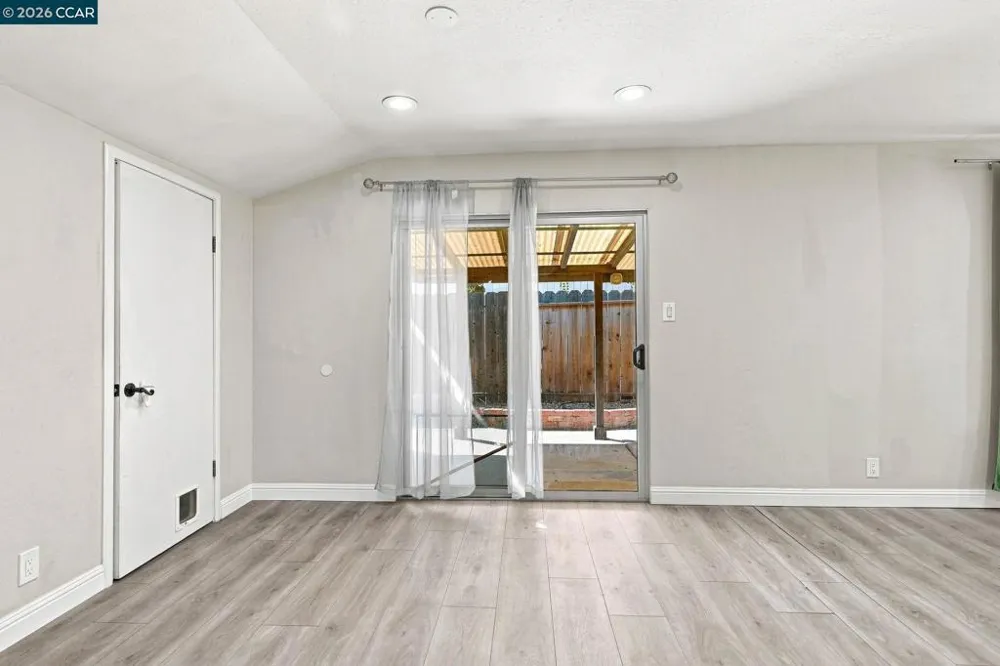 1401 Nicholas Dr Concord, CA 94520