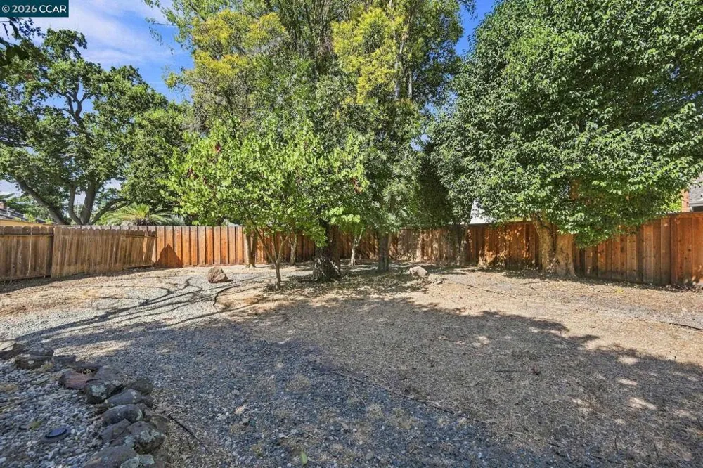 1401 Nicholas Dr Concord, CA 94520