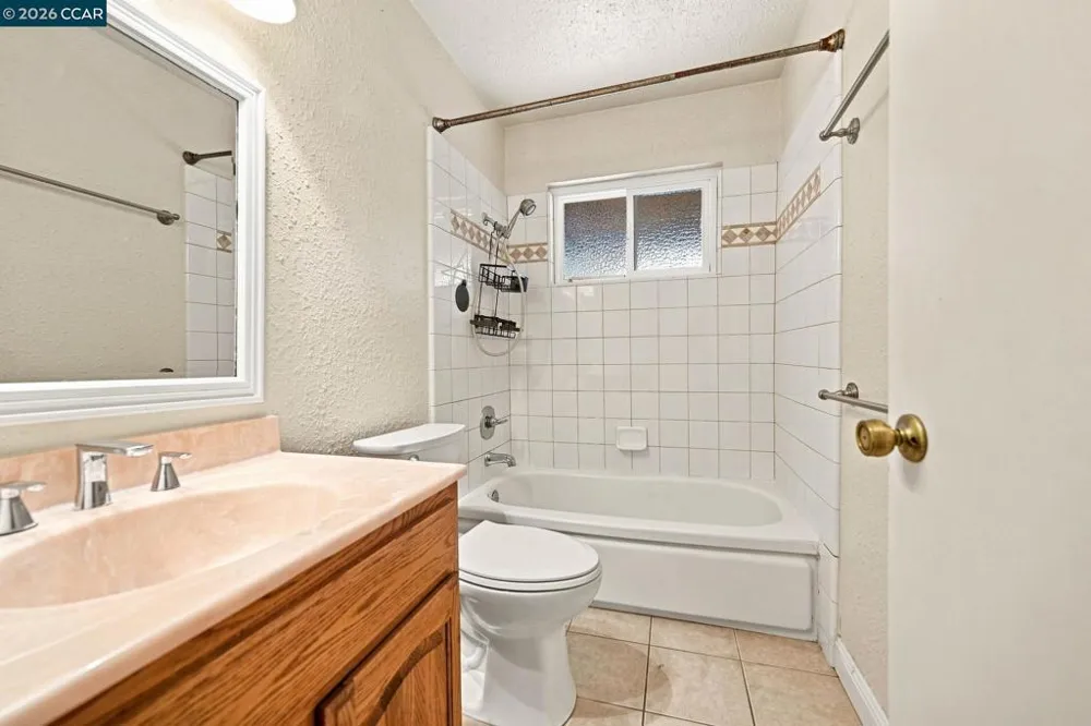 1401 Nicholas Dr Concord, CA 94520