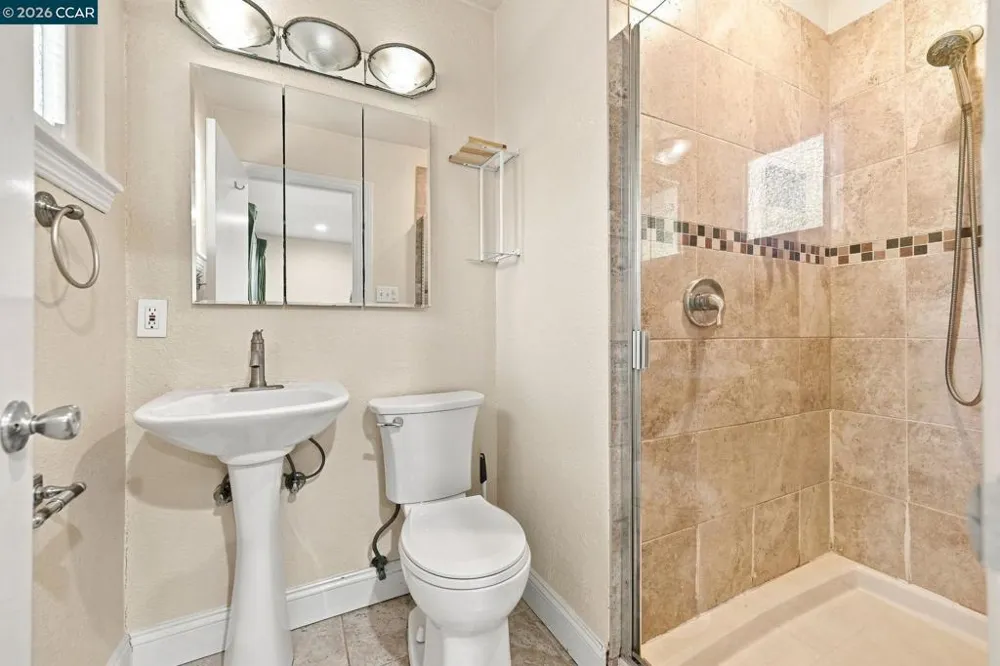 1401 Nicholas Dr Concord, CA 94520