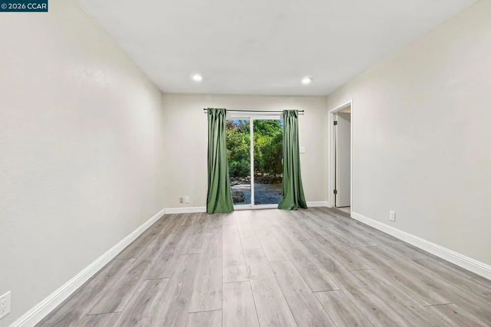 1401 Nicholas Dr Concord, CA 94520