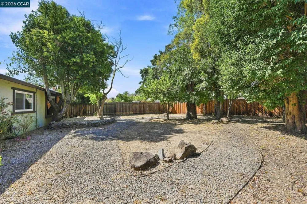 1401 Nicholas Dr Concord, CA 94520