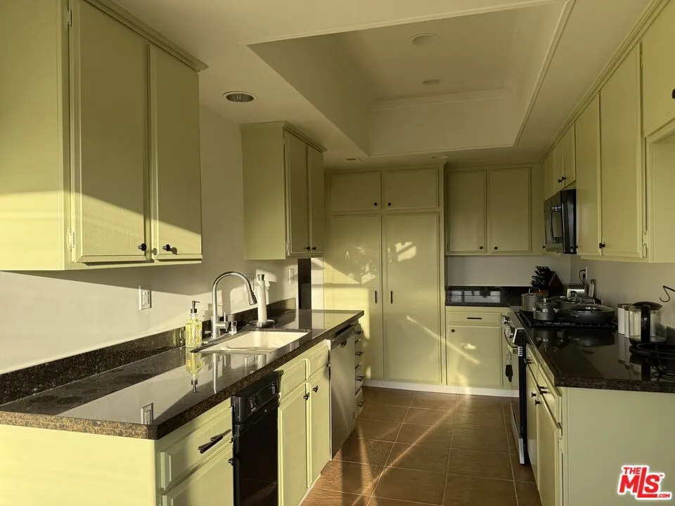 234 Kenwood Street #301 Glendale, CA 91206