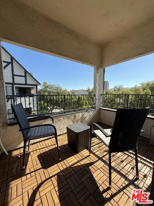 234 Kenwood Street #301 Glendale, CA 91206