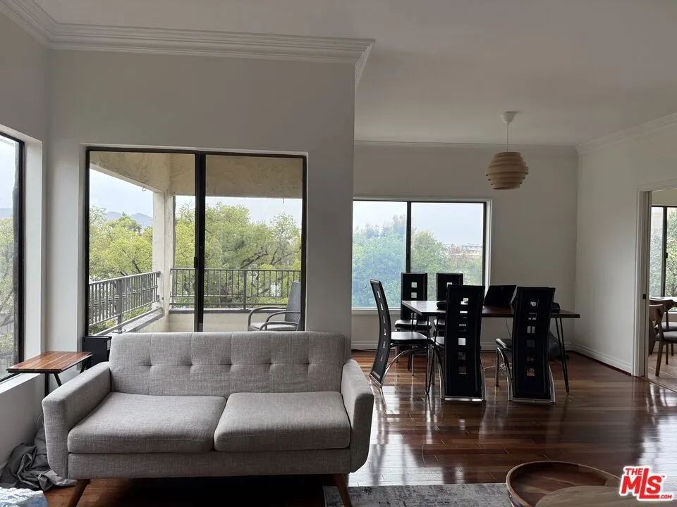 234 Kenwood Street #301 Glendale, CA 91206