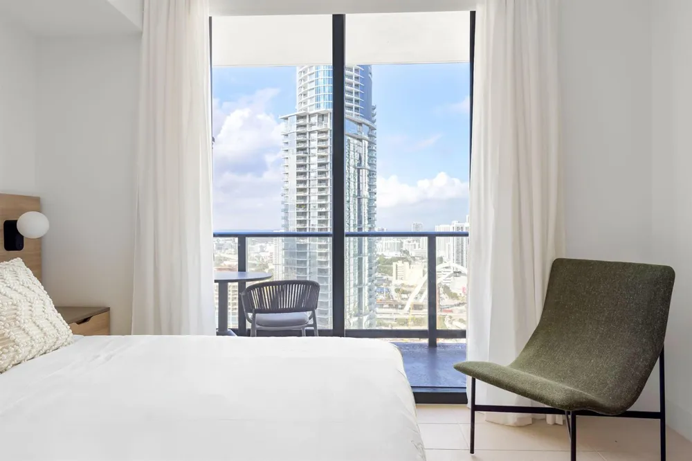 601 NE 1 AVENUE #3401 Miami, FL 33132