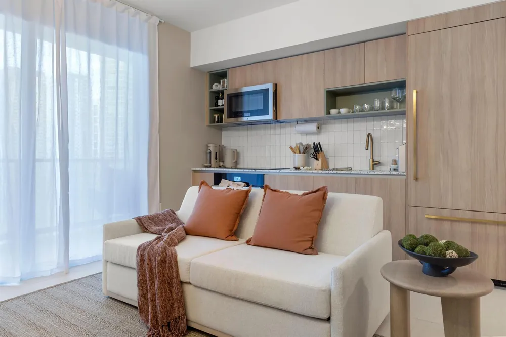 601 NE 1 AVENUE #3401 Miami, FL 33132