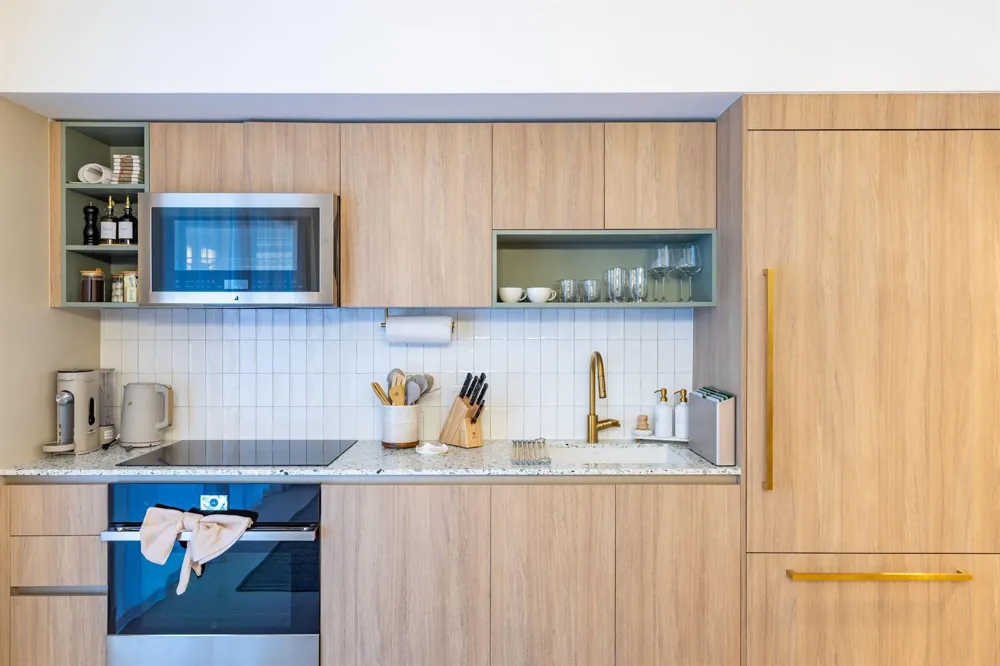 601 NE 1 AVENUE #3401 Miami, FL 33132
