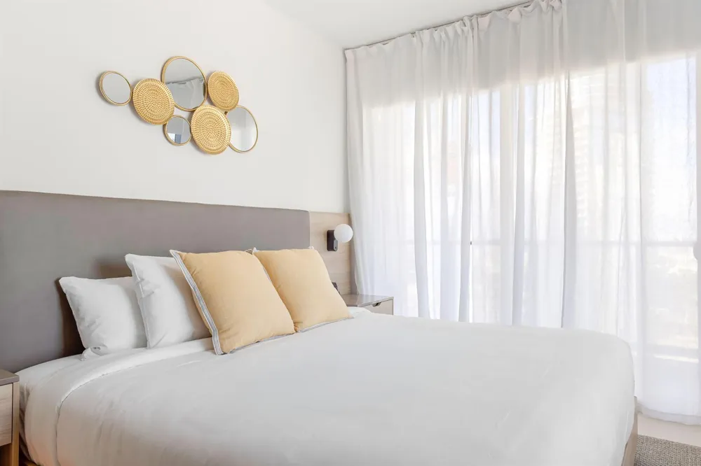 601 NE 1 AVENUE #3401 Miami, FL 33132