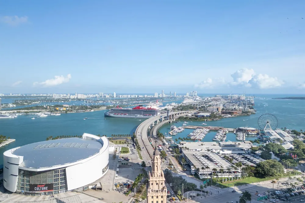 601 NE 1 AVENUE #3401 Miami, FL 33132