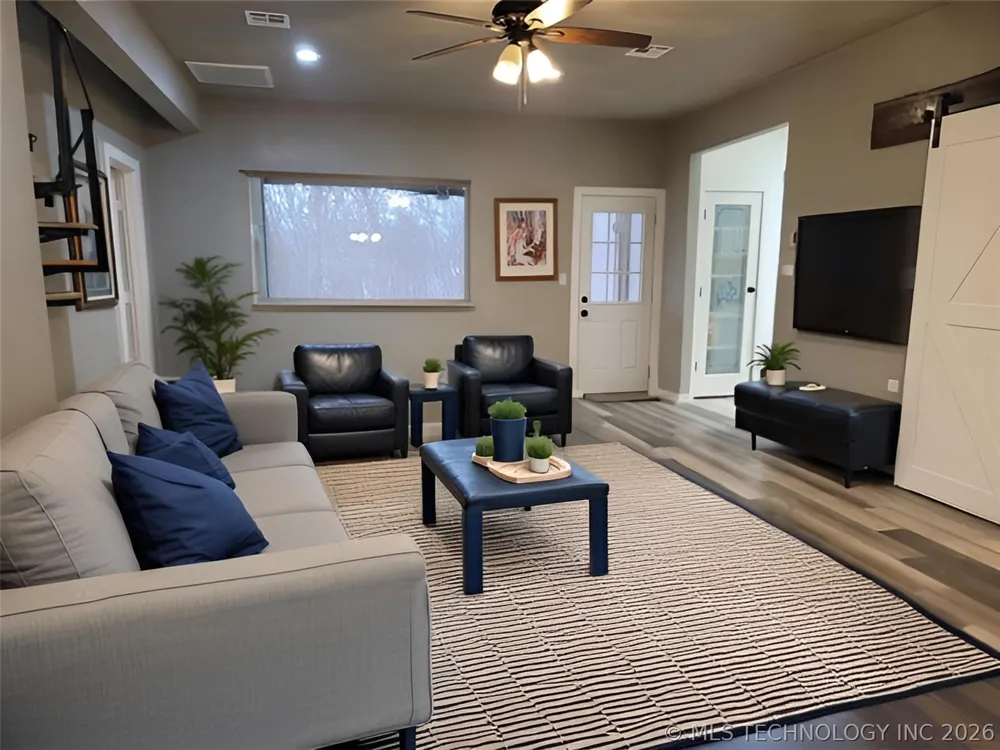 23 Falcon Nest Road Falcon Cove 2 Eufaula, OK 74432