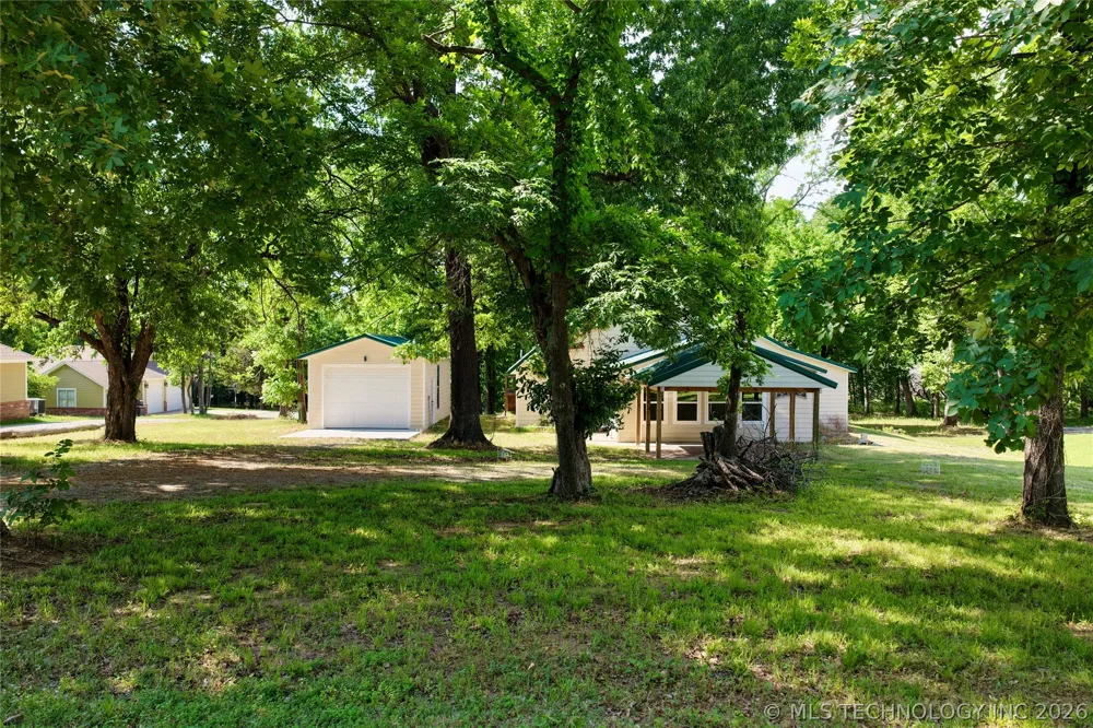 23 Falcon Nest Road Falcon Cove 2 Eufaula, OK 74432