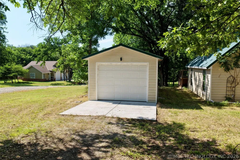 23 Falcon Nest Road Falcon Cove 2 Eufaula, OK 74432