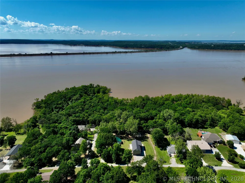 23 Falcon Nest Road Falcon Cove 2 Eufaula, OK 74432