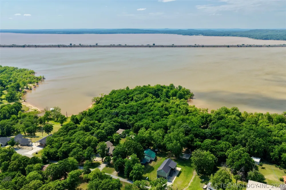 23 Falcon Nest Road Falcon Cove 2 Eufaula, OK 74432