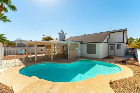 826 Anchor Drive