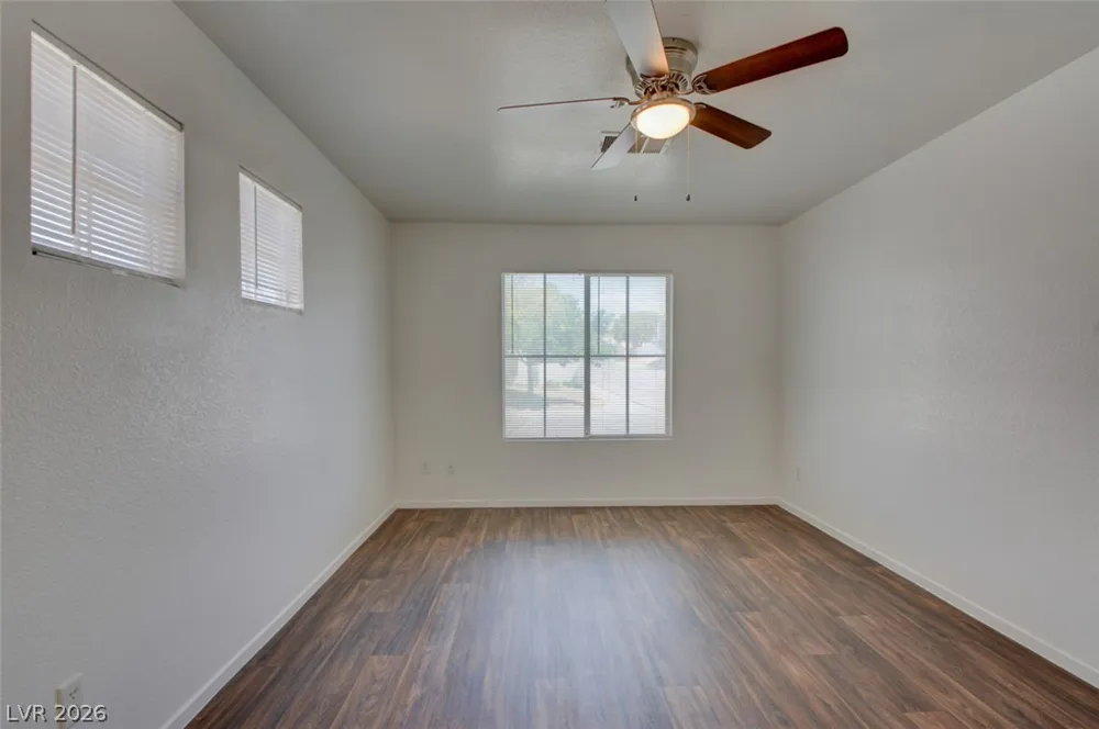 1735 Night Shadow Avenue North Las Vegas, NV 89031