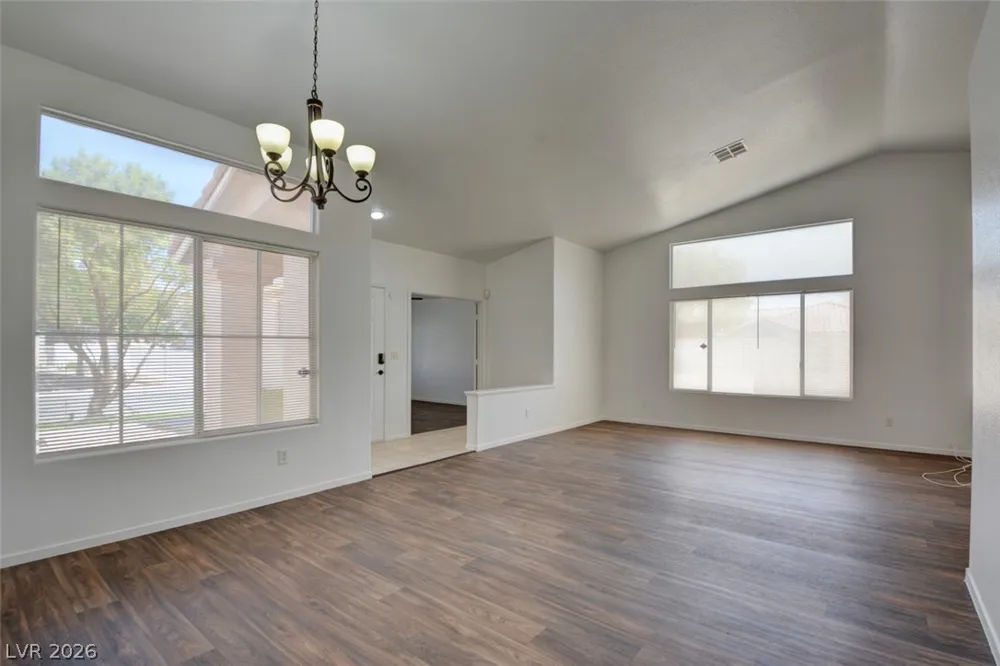 1735 Night Shadow Avenue North Las Vegas, NV 89031