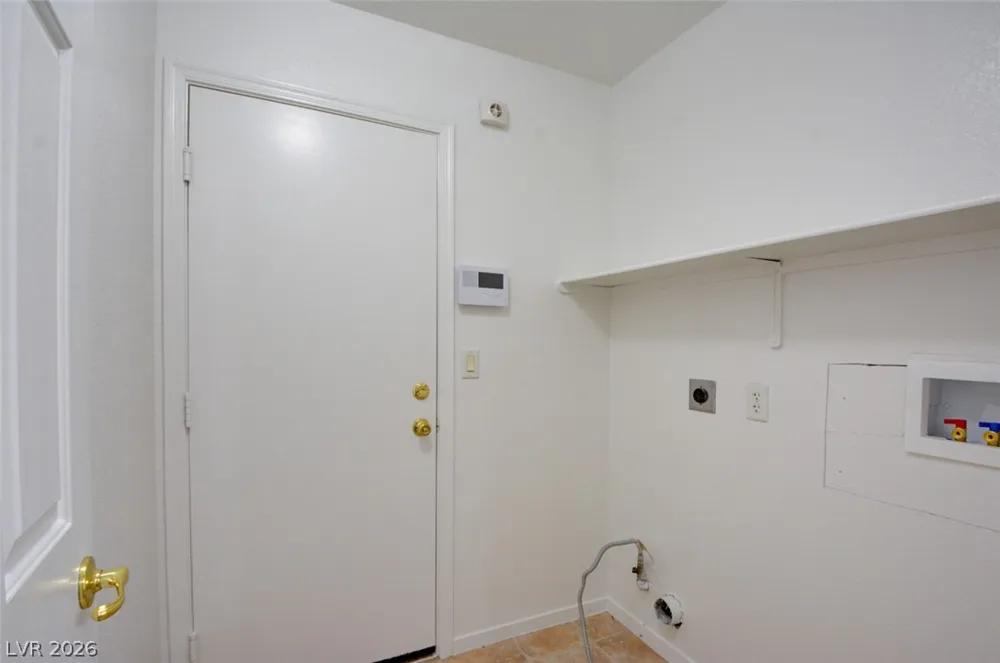 1735 Night Shadow Avenue North Las Vegas, NV 89031