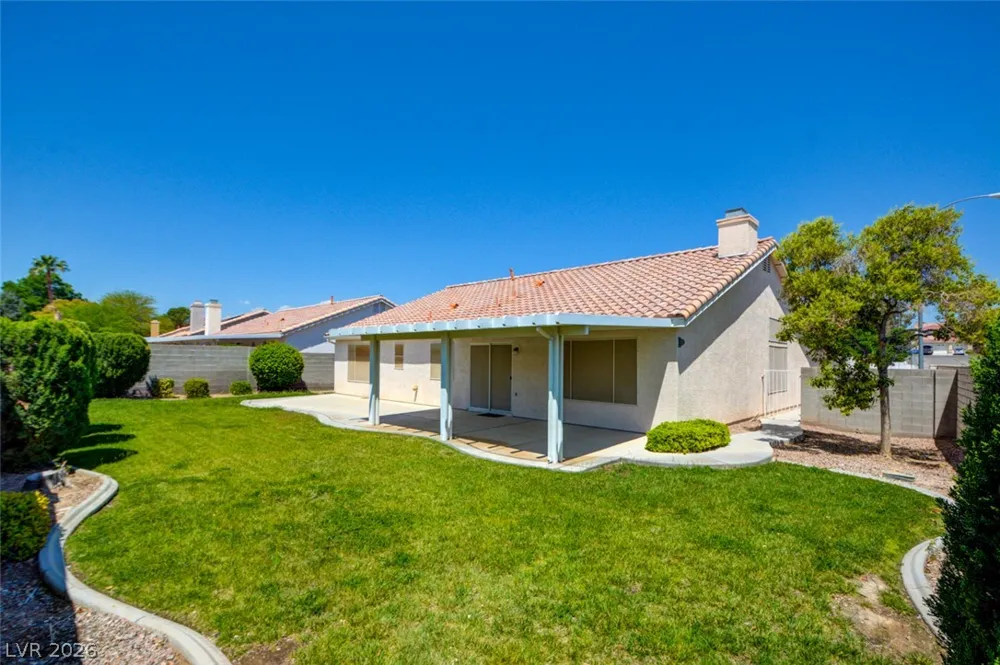 1735 Night Shadow Avenue North Las Vegas, NV 89031