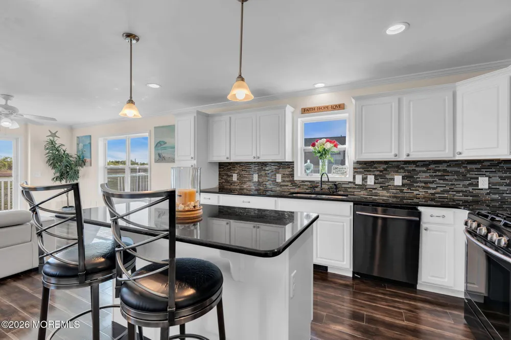 607 Bay Avenue Union Beach, NJ 07735