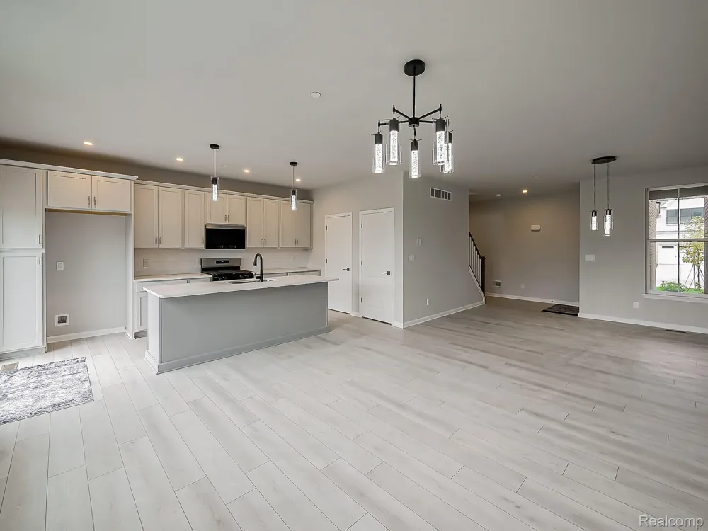 49533 Coldwater Ridge Drive Northville Township, MI 48168
