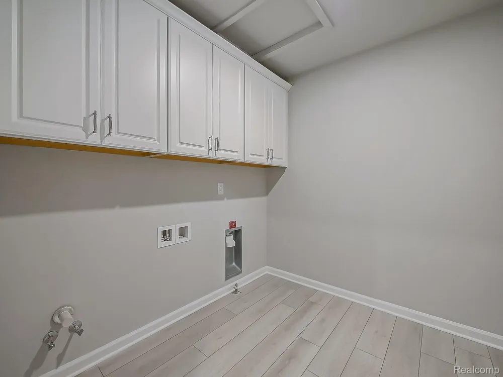 49533 Coldwater Ridge Drive Northville Township, MI 48168