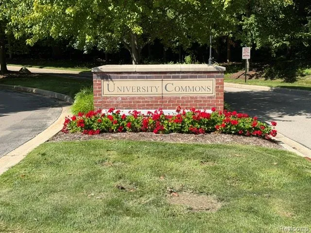 807 Asa Gray Drive #305 Ann Arbor City, MI 48105